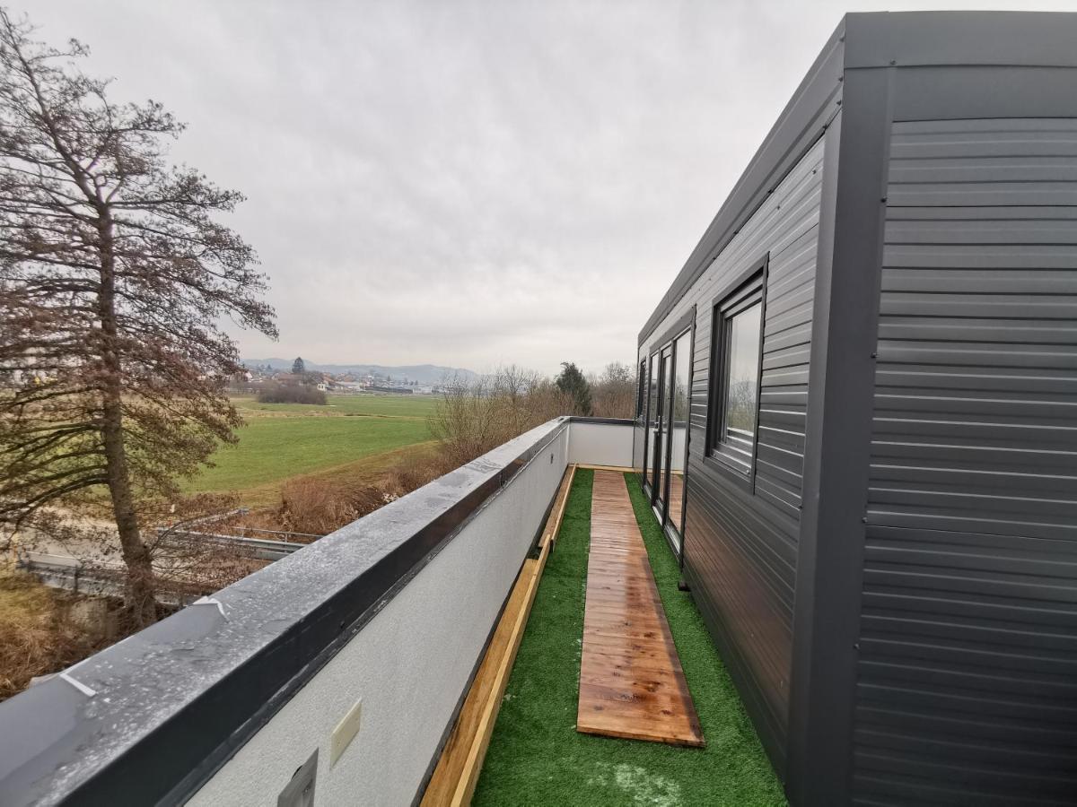 Roof Apartment Art-Pe Trebnje Bagian luar foto