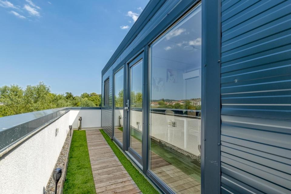 Roof Apartment Art-Pe Trebnje Bagian luar foto